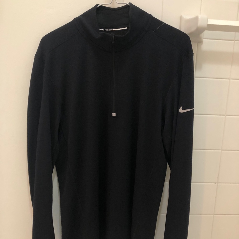 (SOLD) Men’s Nike Dri Fit Long Sleeve Pullover with thumb holes, size Large